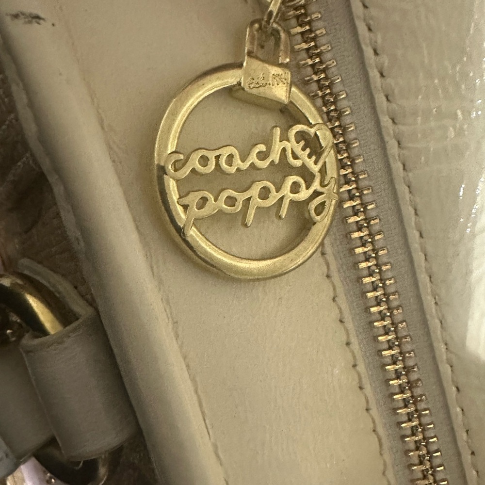 Coach Poppy Tan and White Women's tote Bag - Picture 4 of 12